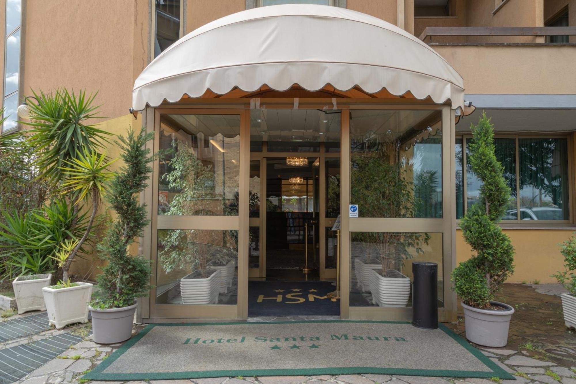 Hotel Santa Maura Rome Exterior photo
