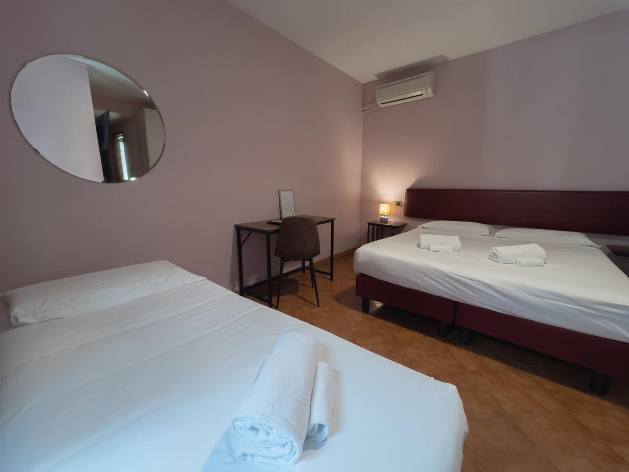 Hotel Santa Maura Rome Exterior photo