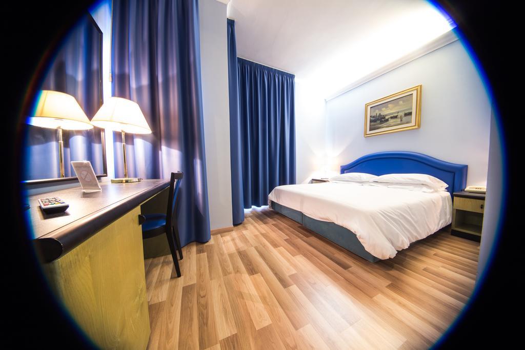 Hotel Santa Maura Rome Exterior photo